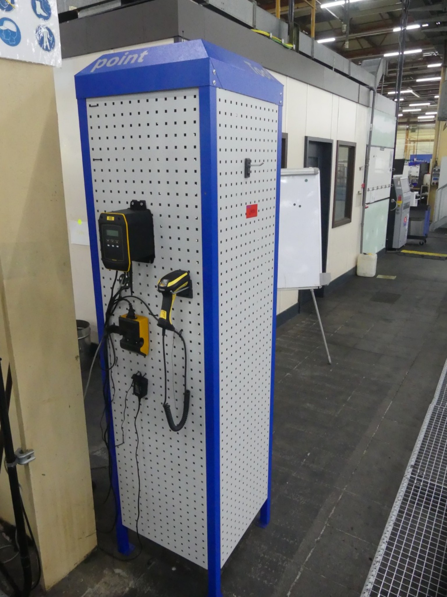 Centra obróbcze, maszyny do obróbki metalu i linie produkcyjne z branży motoryzacyjnej-1