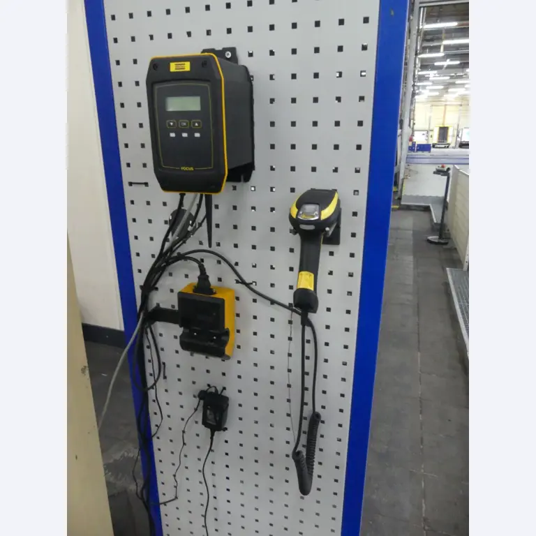 Centra obróbcze, maszyny do obróbki metalu i linie produkcyjne z branży motoryzacyjnej-2
