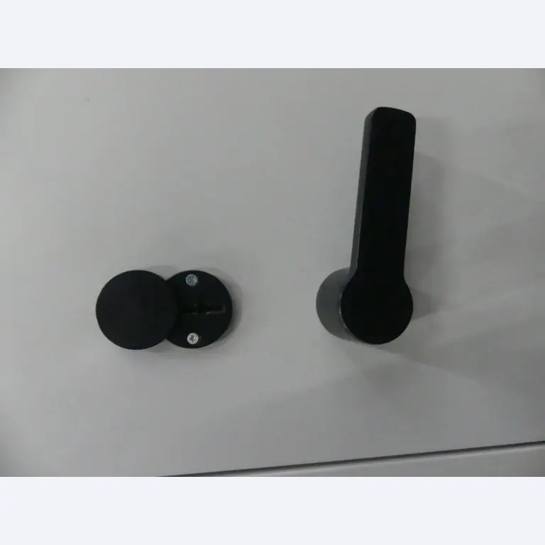 Bearbeitungszentren, metallbearbeitende Maschinen und Produktionslinen aus der Automobilindustrie-2