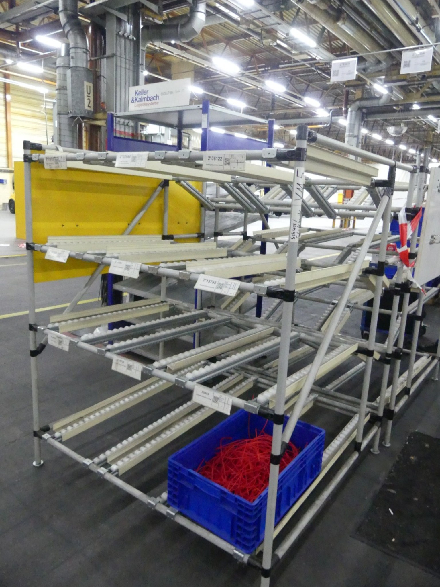 Centra obróbcze, maszyny do obróbki metalu i linie produkcyjne z branży motoryzacyjnej-3