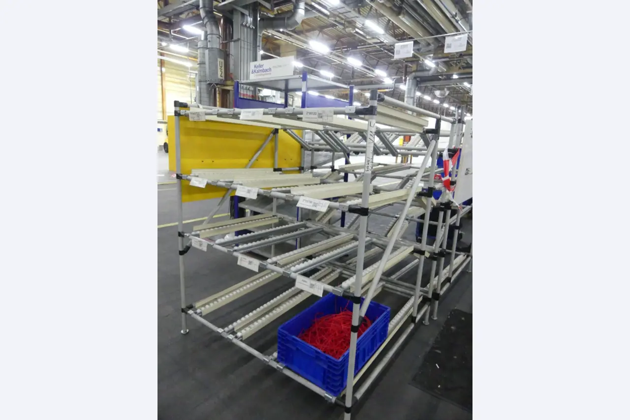 Centra obróbcze, maszyny do obróbki metalu i linie produkcyjne z branży motoryzacyjnej-3