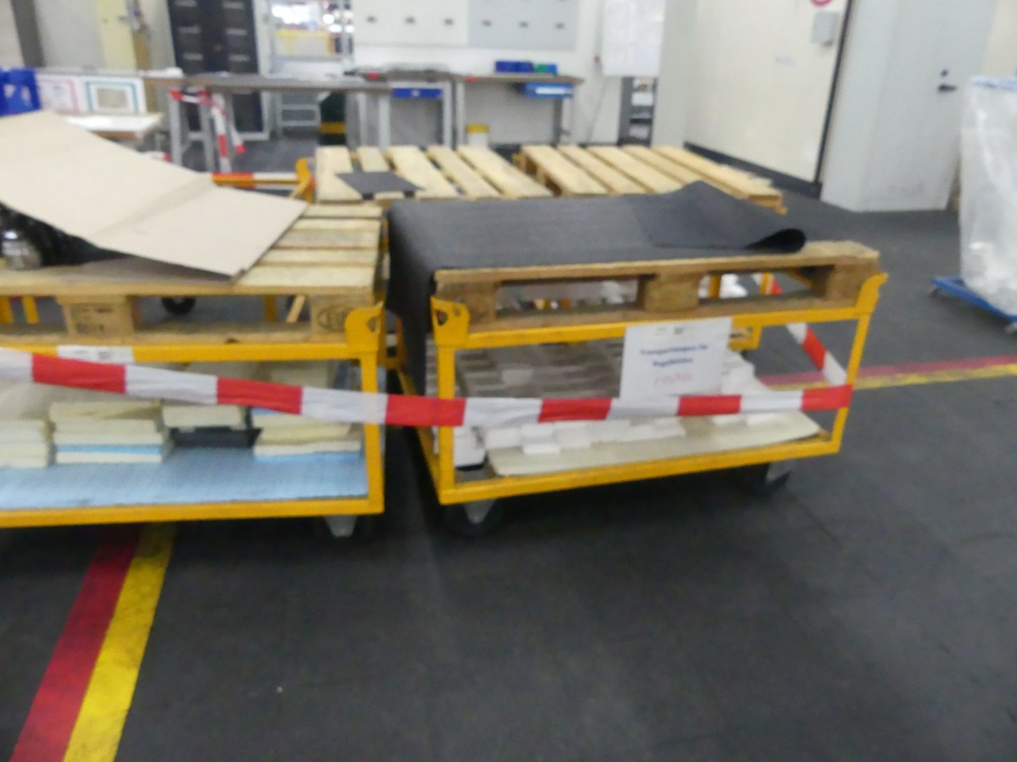 Centros de mecanizado, máquinas para trabajar el metal y líneas de producción de la industria del automóvil-2