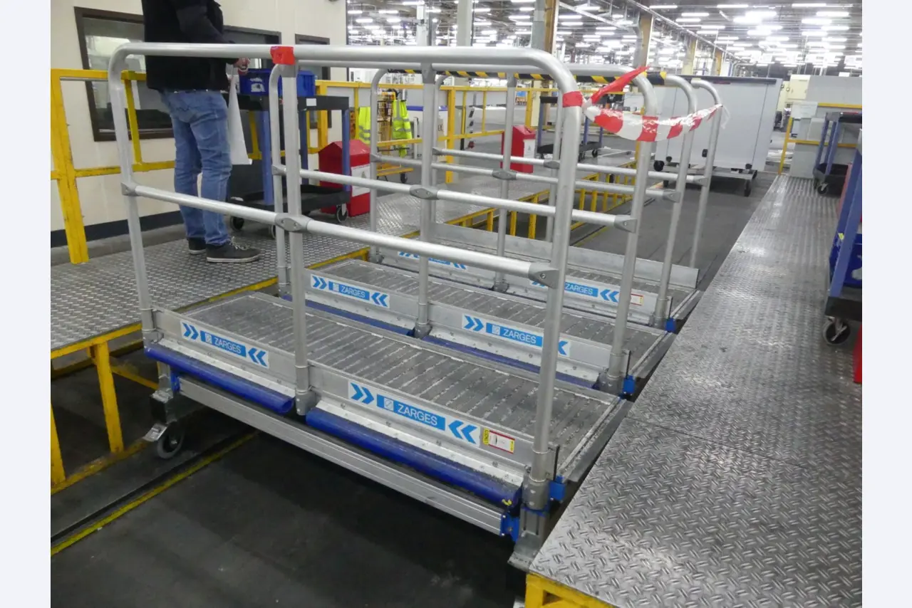 Centros de mecanizado, máquinas para trabajar el metal y líneas de producción de la industria del automóvil-1