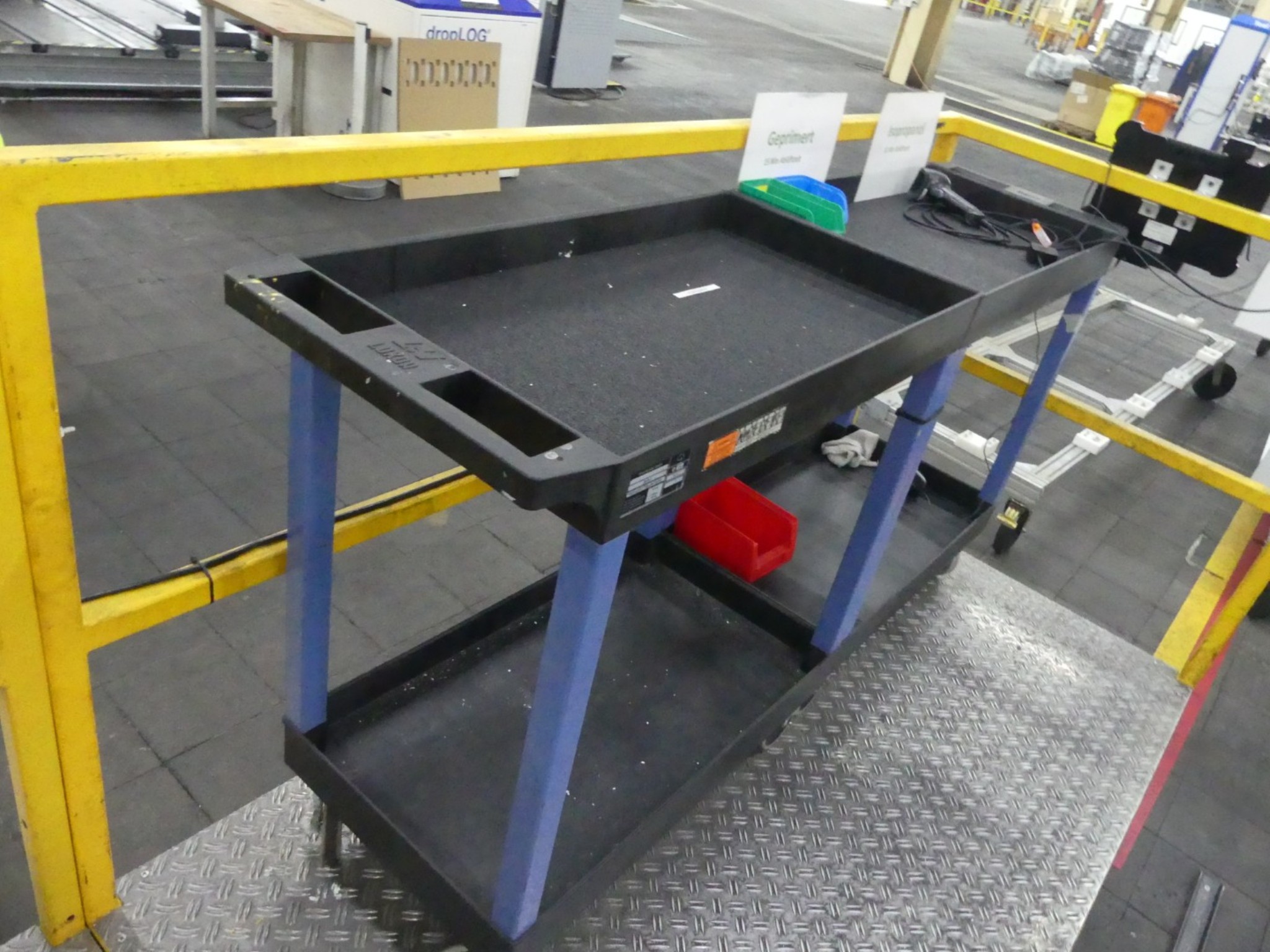 Bearbeitungszentren, metallbearbeitende Maschinen und Produktionslinen aus der Automobilindustrie-2