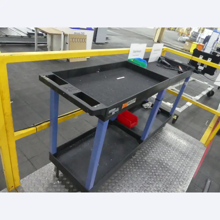 Bearbeitungszentren, metallbearbeitende Maschinen und Produktionslinen aus der Automobilindustrie-2