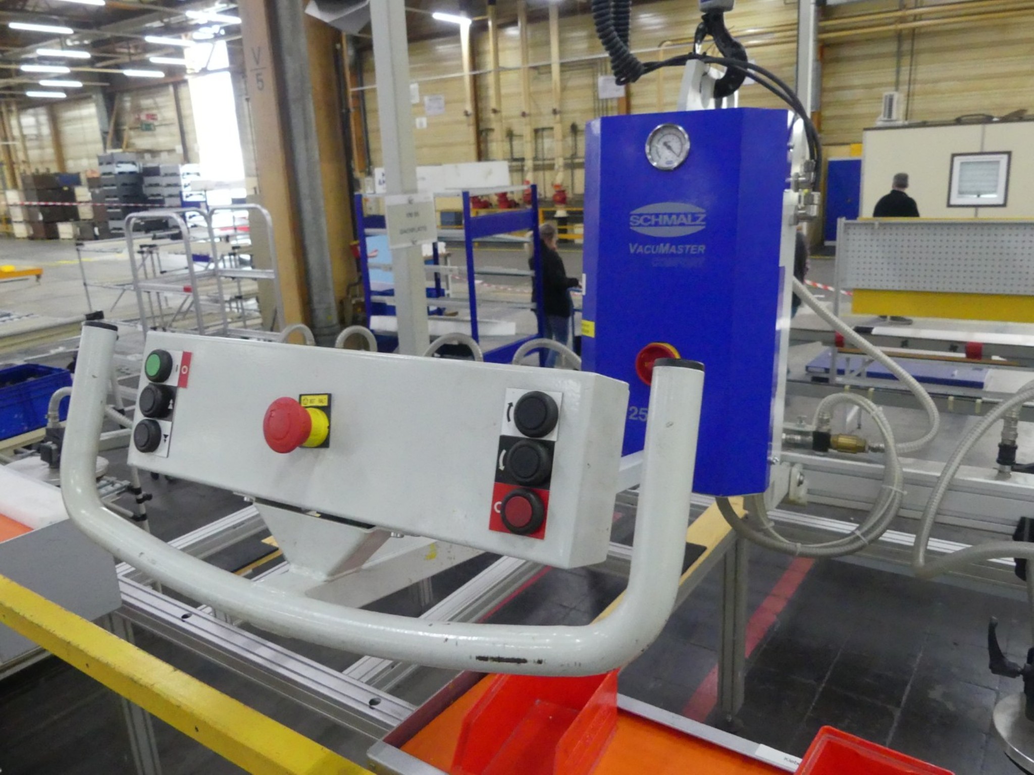 Centros de mecanizado, máquinas para trabajar el metal y líneas de producción de la industria del automóvil-2