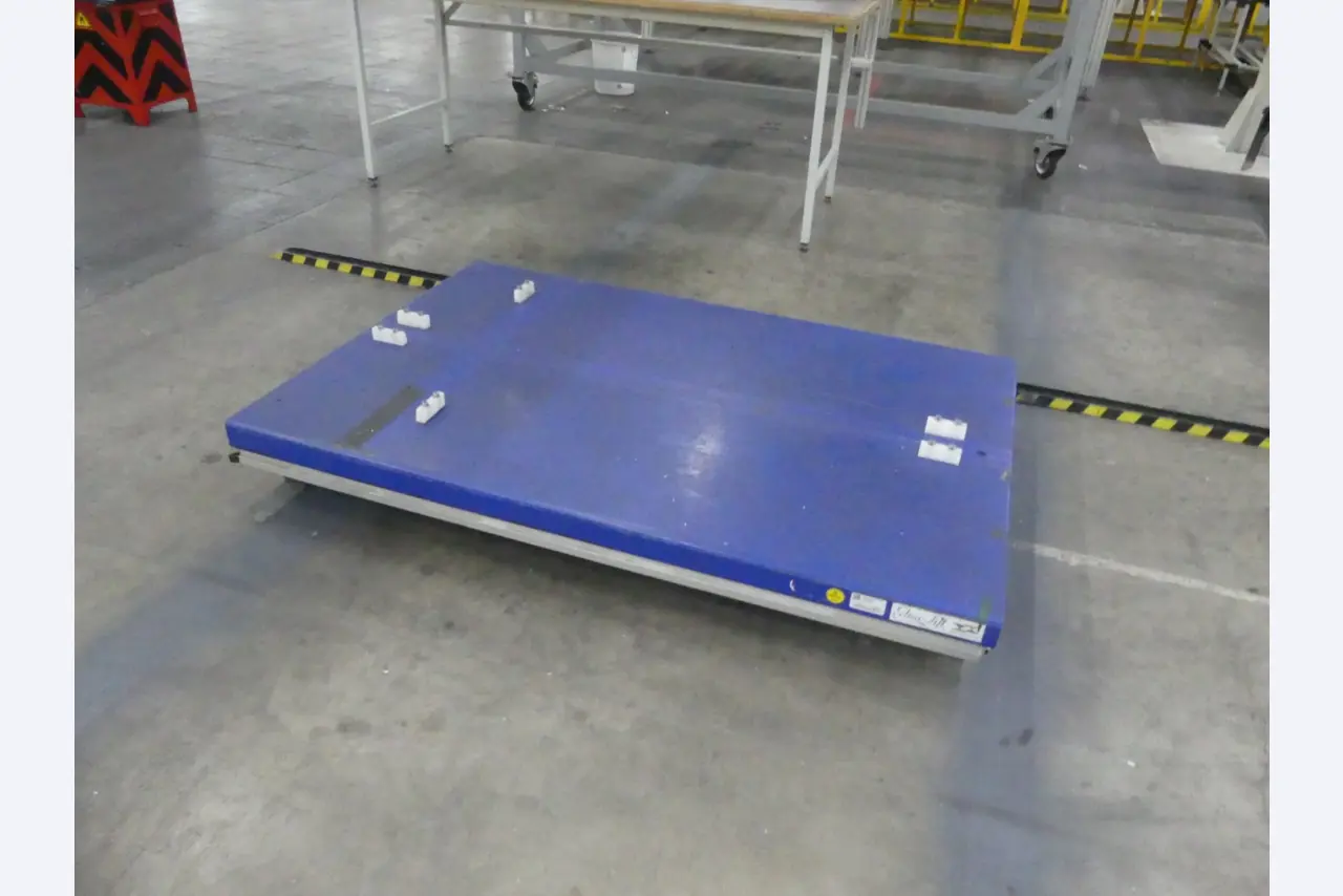 Centra obróbcze, maszyny do obróbki metalu i linie produkcyjne z branży motoryzacyjnej-3