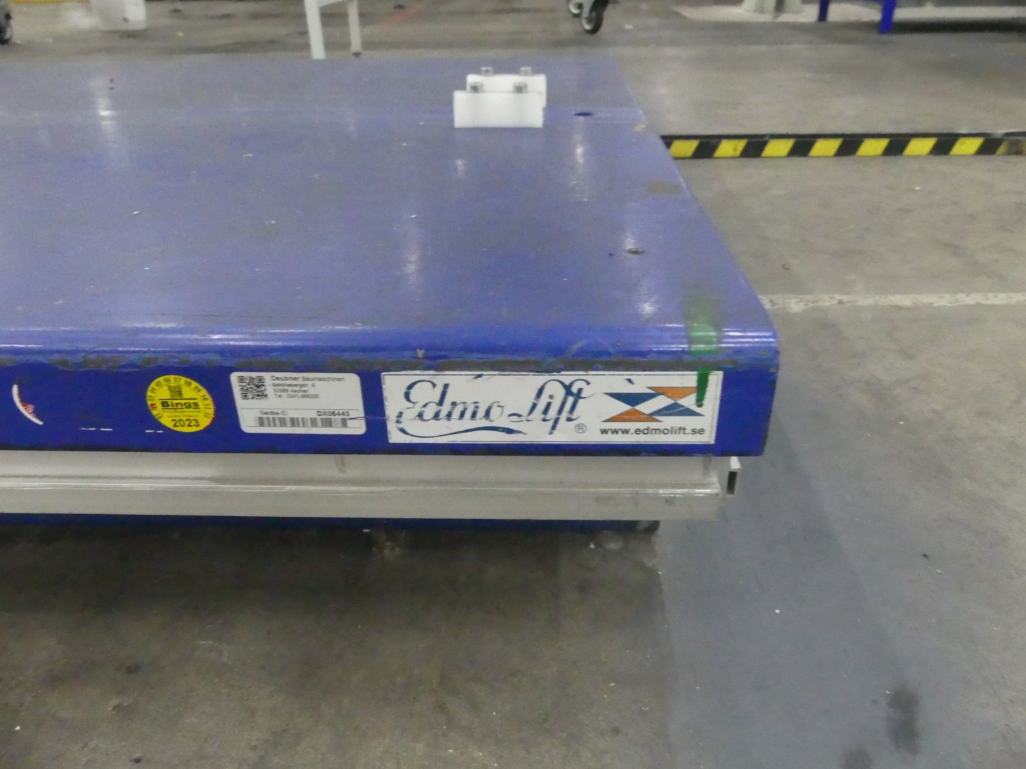 Centra obróbcze, maszyny do obróbki metalu i linie produkcyjne z branży motoryzacyjnej-5