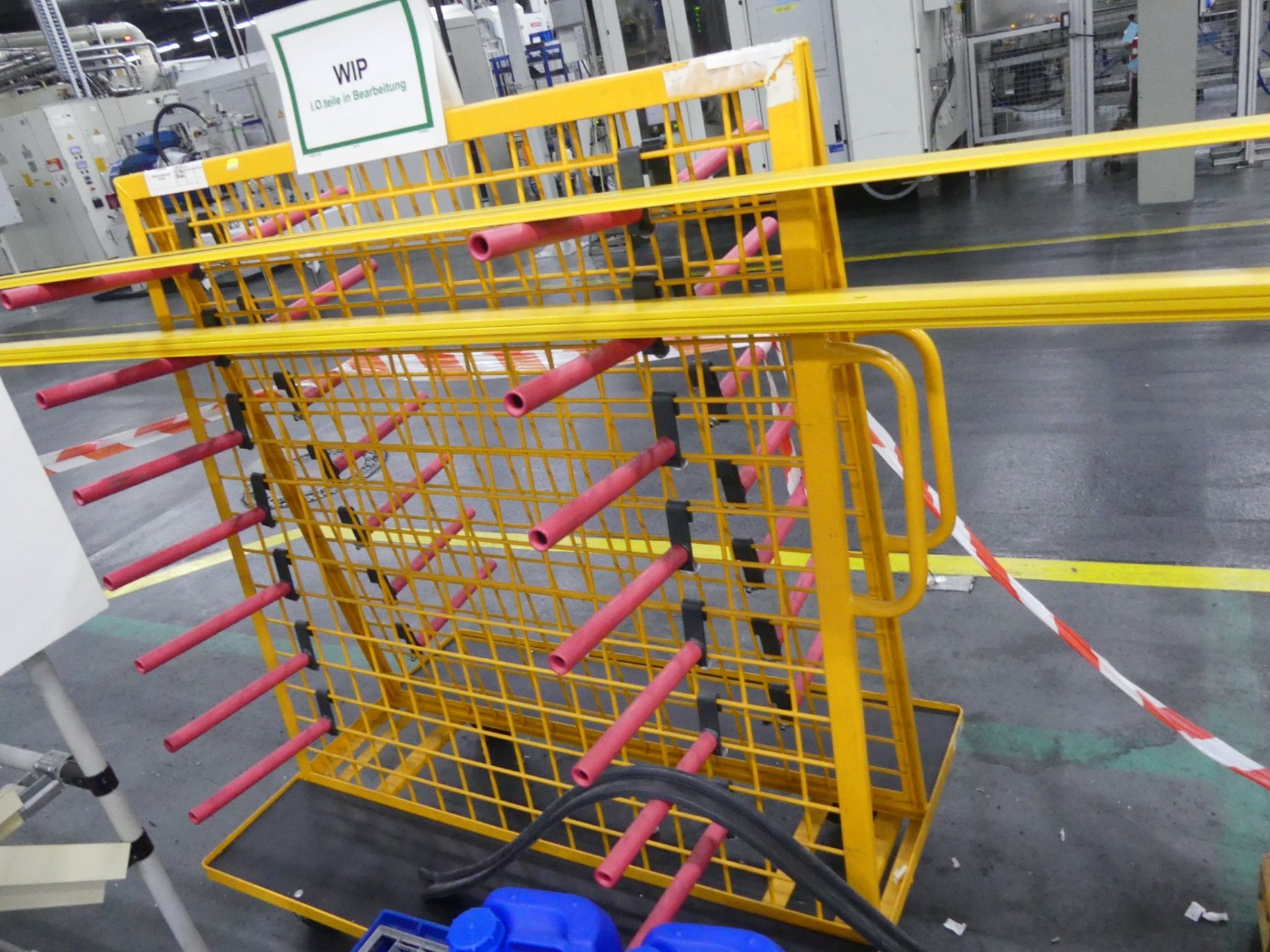 Centra obróbcze, maszyny do obróbki metalu i linie produkcyjne z branży motoryzacyjnej-1