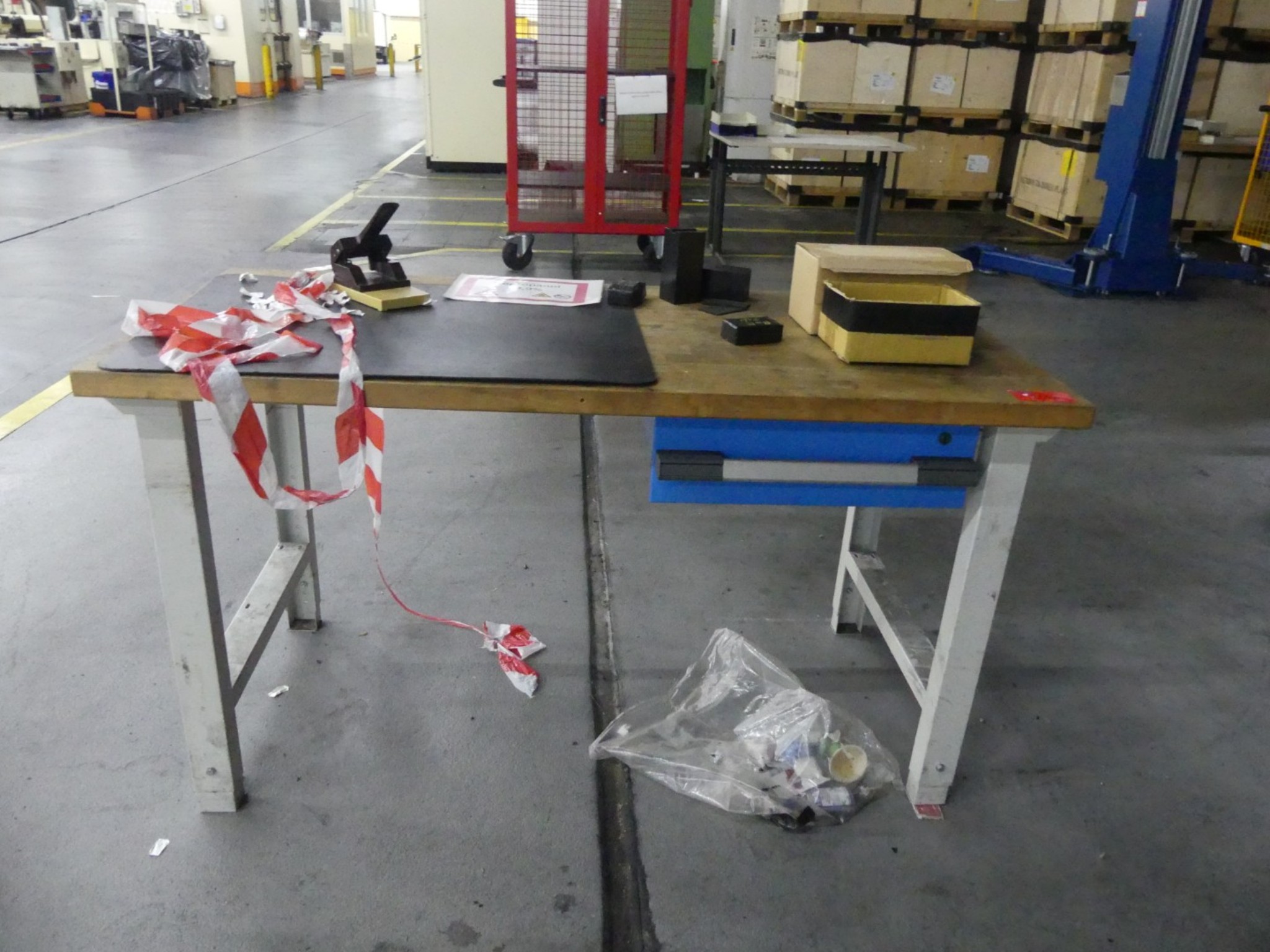 Centra obróbcze, maszyny do obróbki metalu i linie produkcyjne z branży motoryzacyjnej-1