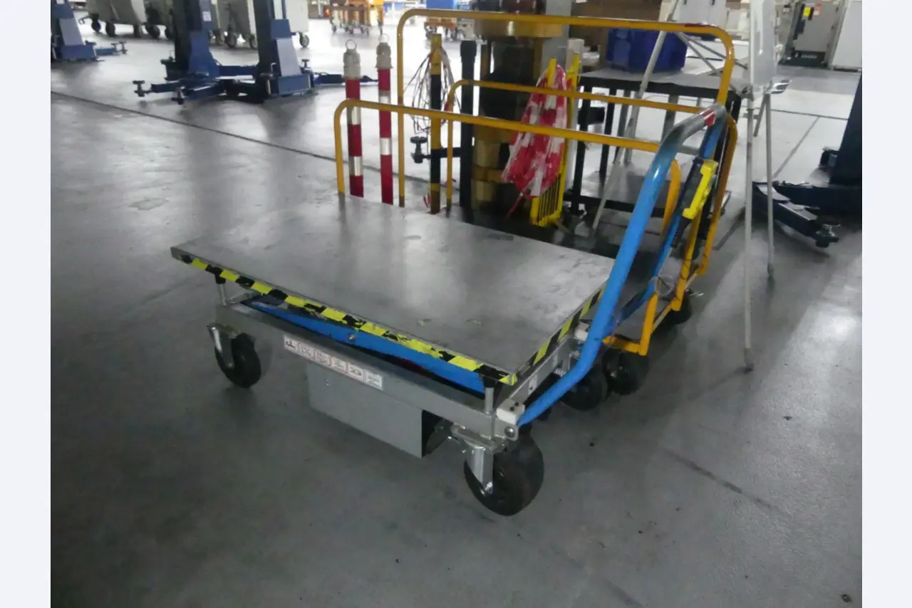 Centra obróbcze, maszyny do obróbki metalu i linie produkcyjne z branży motoryzacyjnej-1