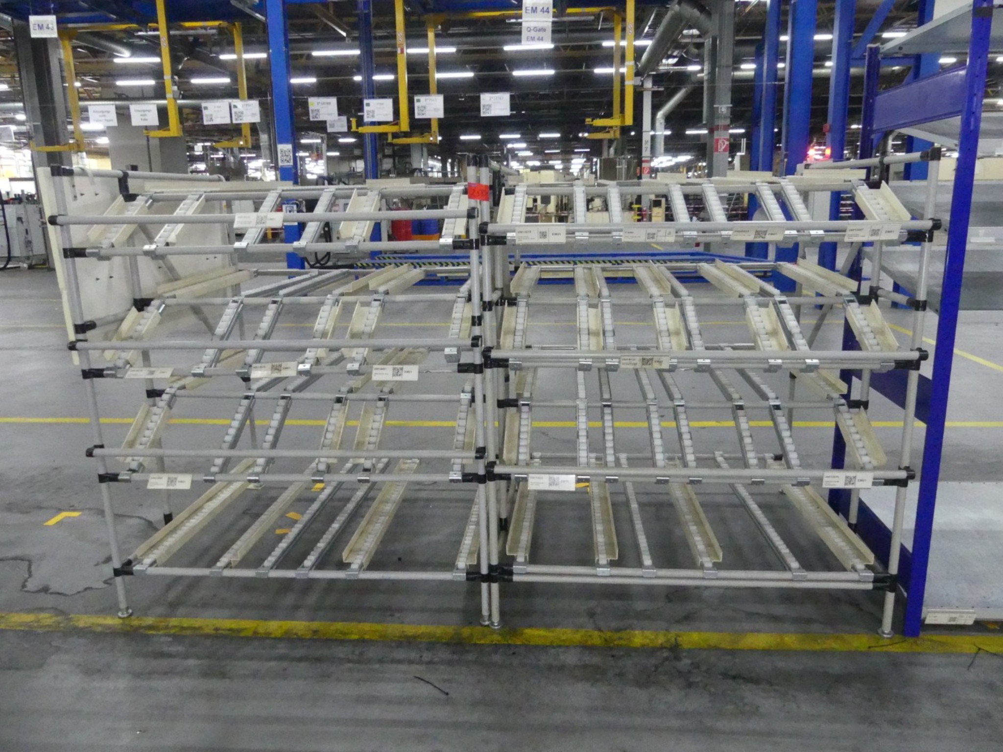 Centra obróbcze, maszyny do obróbki metalu i linie produkcyjne z branży motoryzacyjnej-1