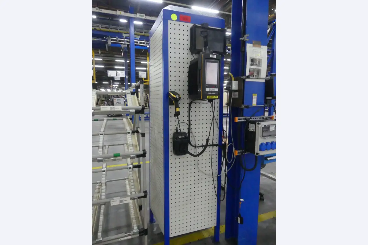 Centra obróbcze, maszyny do obróbki metalu i linie produkcyjne z branży motoryzacyjnej-1