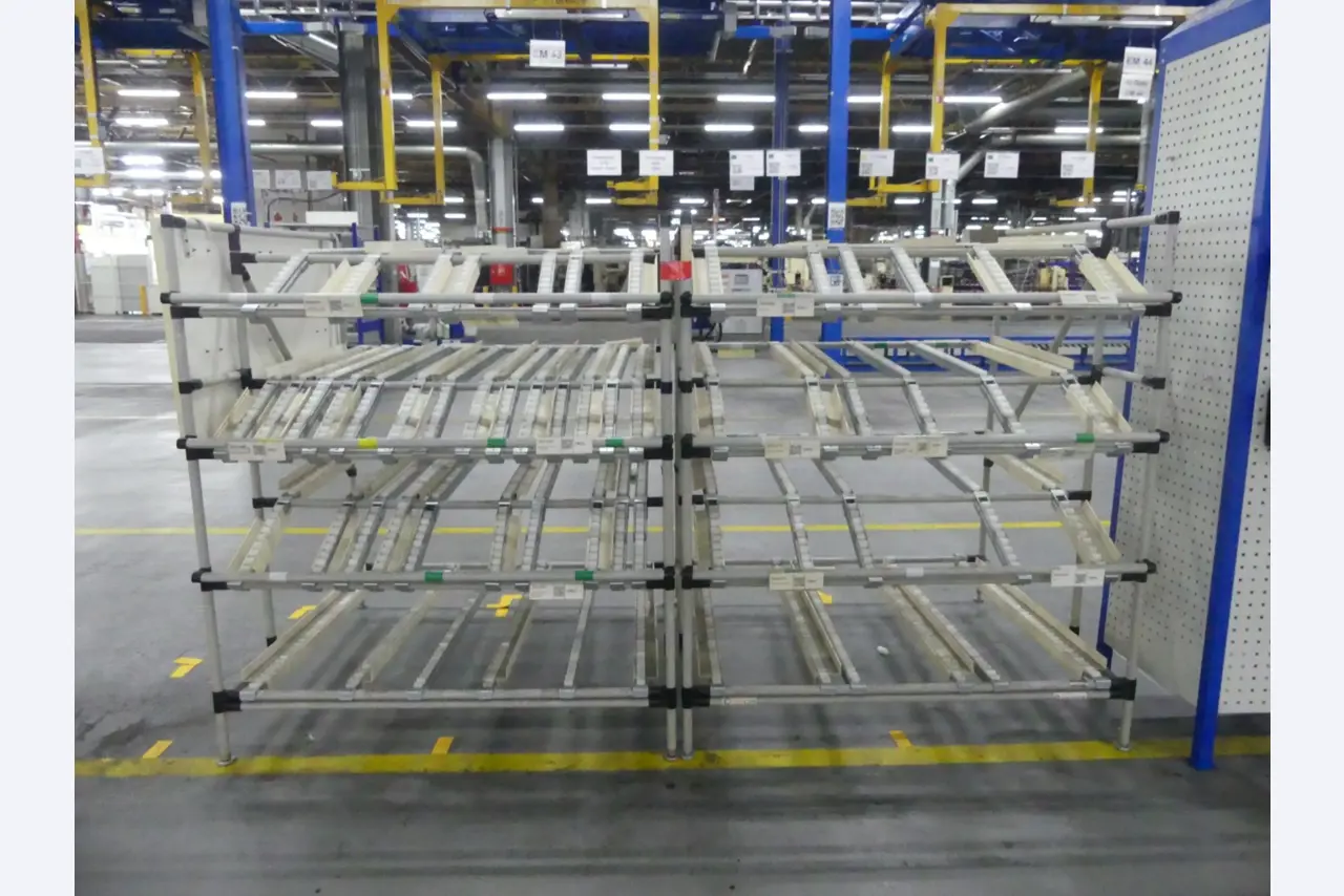 Centra obróbcze, maszyny do obróbki metalu i linie produkcyjne z branży motoryzacyjnej-1