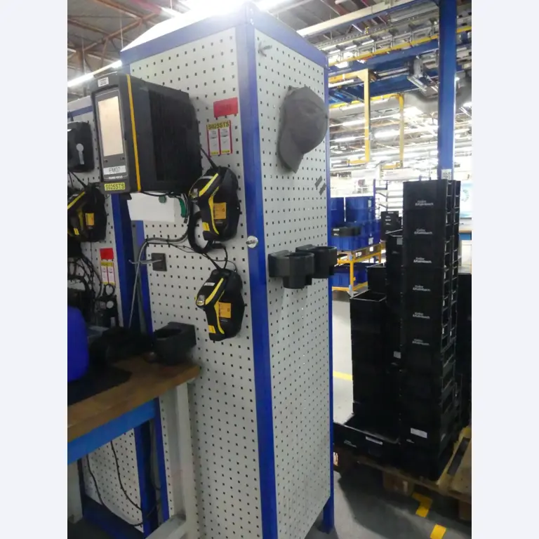 Centra obróbcze, maszyny do obróbki metalu i linie produkcyjne z branży motoryzacyjnej-1