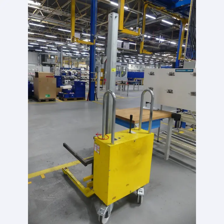 Centra obróbcze, maszyny do obróbki metalu i linie produkcyjne z branży motoryzacyjnej-4