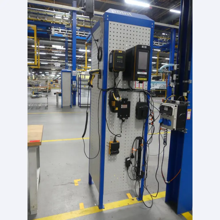 Centra obróbcze, maszyny do obróbki metalu i linie produkcyjne z branży motoryzacyjnej-1