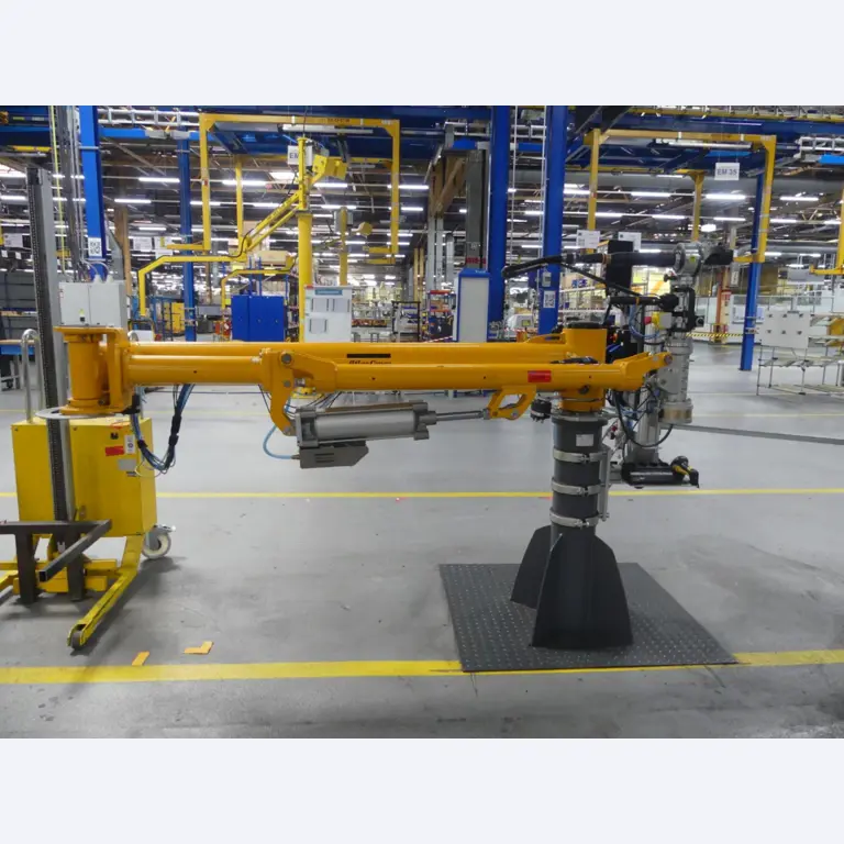 Centra obróbcze, maszyny do obróbki metalu i linie produkcyjne z branży motoryzacyjnej-1
