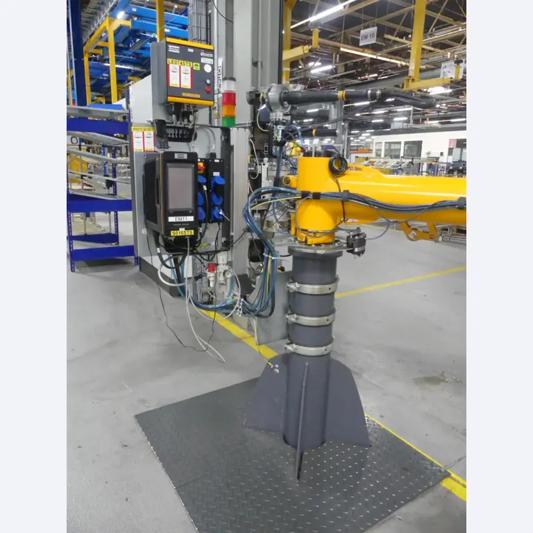 Centra obróbcze, maszyny do obróbki metalu i linie produkcyjne z branży motoryzacyjnej-5