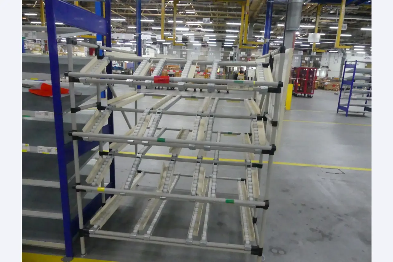 Centra obróbcze, maszyny do obróbki metalu i linie produkcyjne z branży motoryzacyjnej-1
