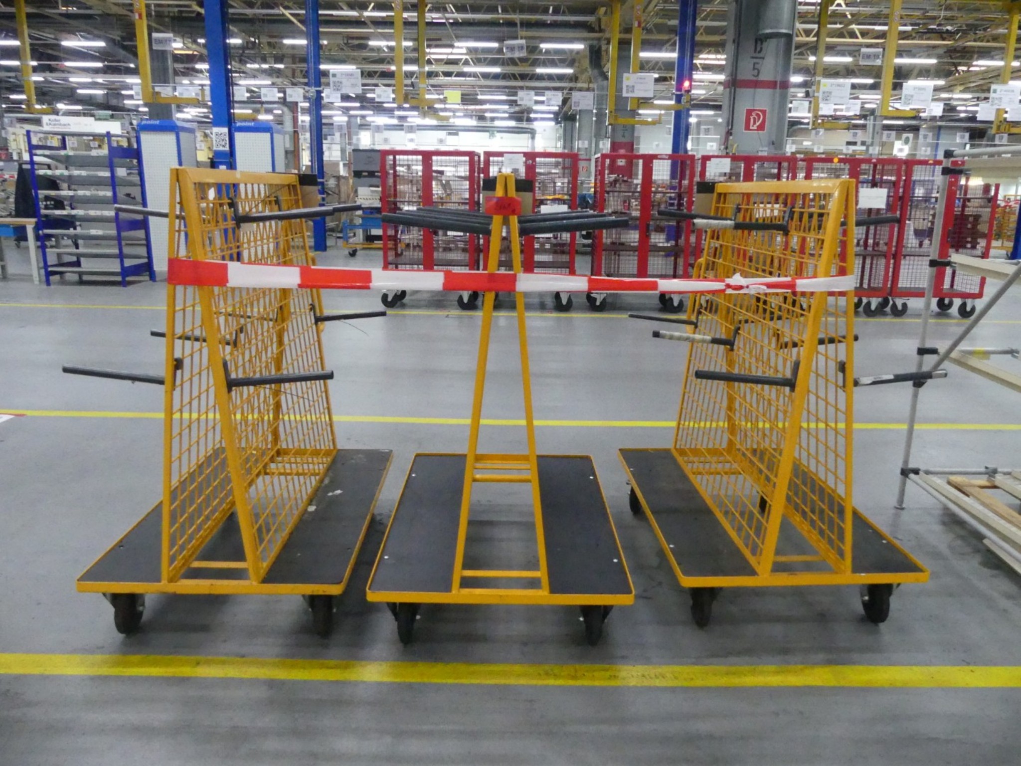Centra obróbcze, maszyny do obróbki metalu i linie produkcyjne z branży motoryzacyjnej-1