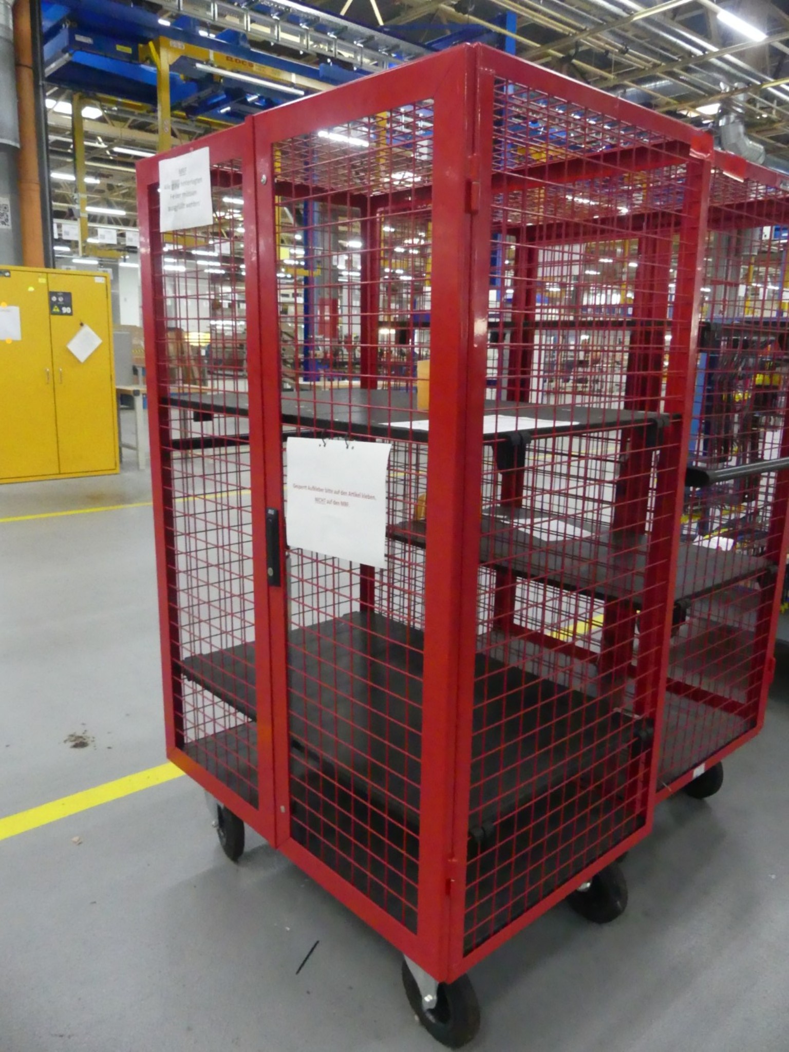 Centra obróbcze, maszyny do obróbki metalu i linie produkcyjne z branży motoryzacyjnej-1