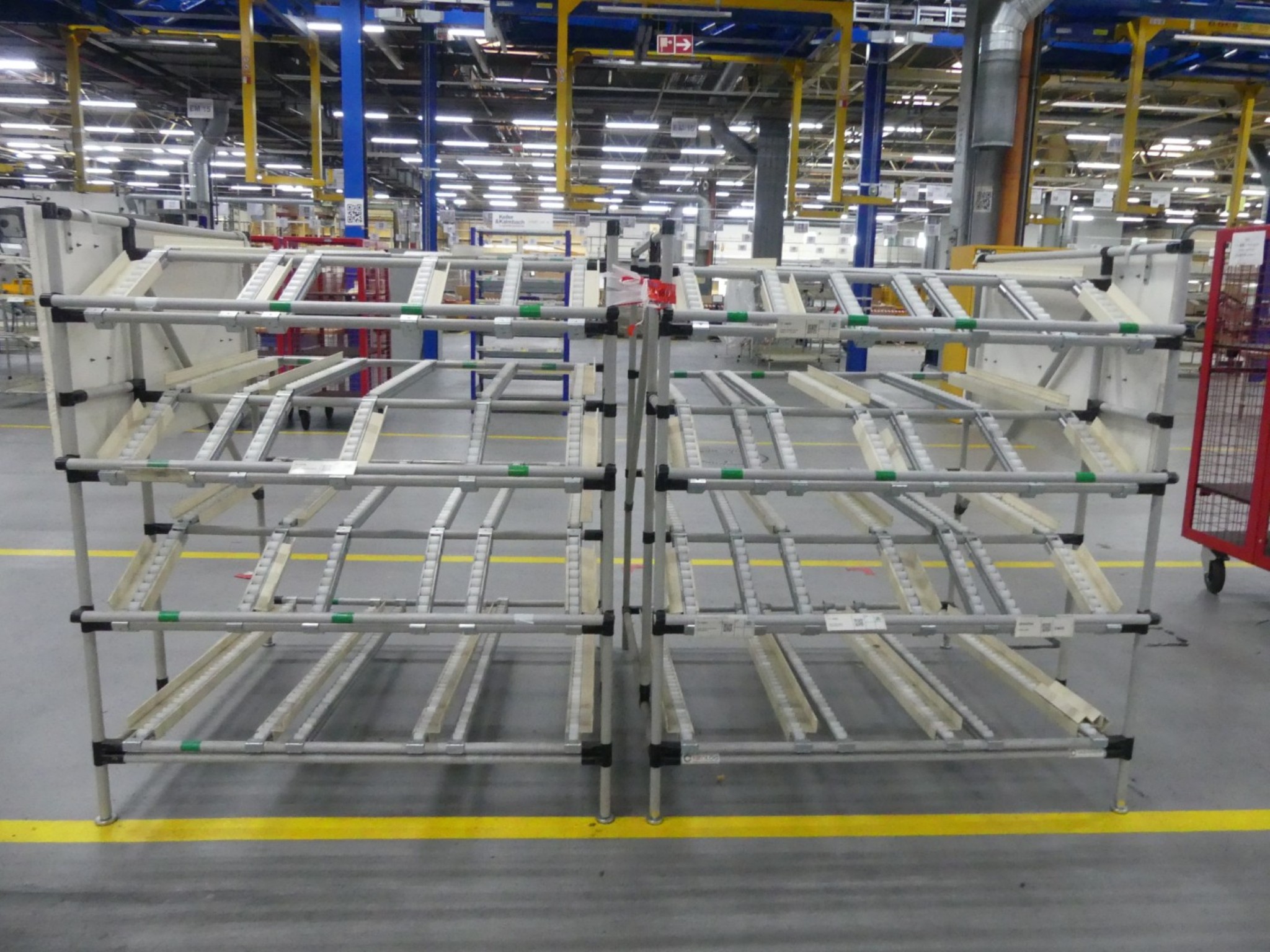 Centra obróbcze, maszyny do obróbki metalu i linie produkcyjne z branży motoryzacyjnej-1