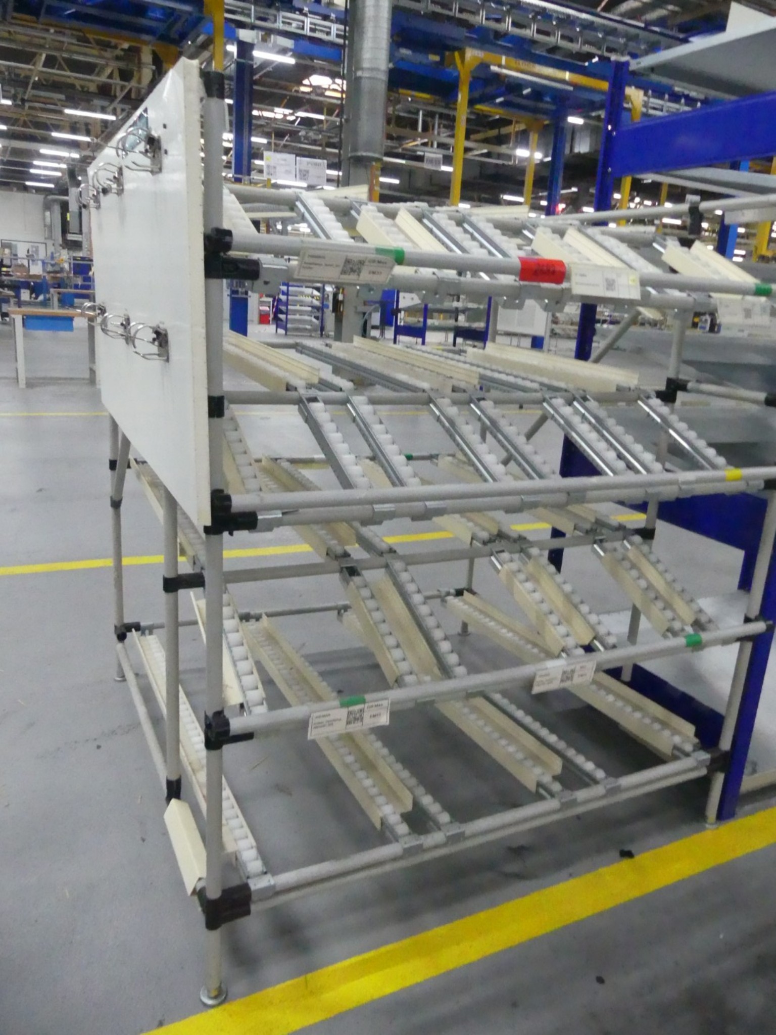 Centra obróbcze, maszyny do obróbki metalu i linie produkcyjne z branży motoryzacyjnej-2
