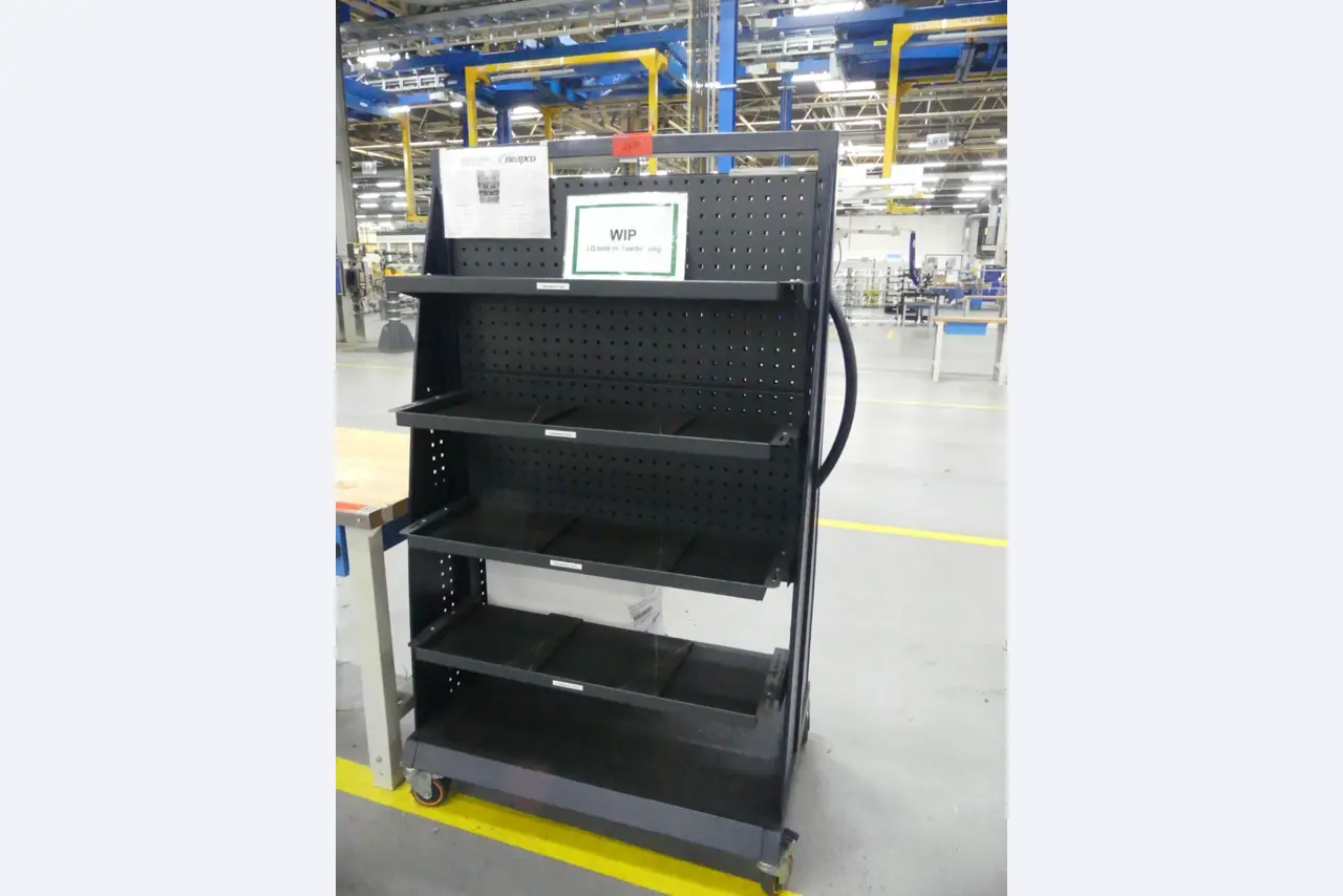 Centra obróbcze, maszyny do obróbki metalu i linie produkcyjne z branży motoryzacyjnej-1