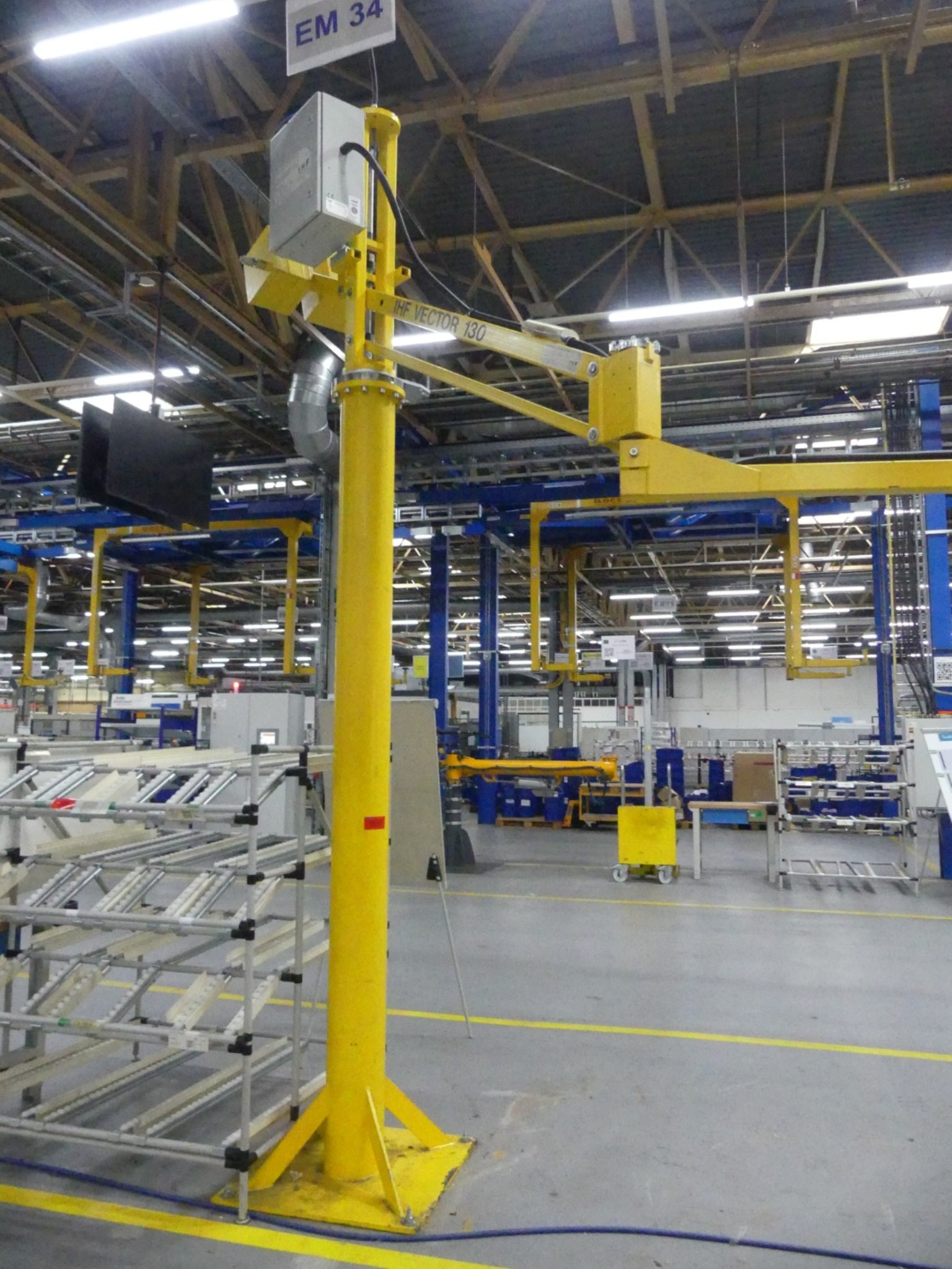 Centra obróbcze, maszyny do obróbki metalu i linie produkcyjne z branży motoryzacyjnej-1