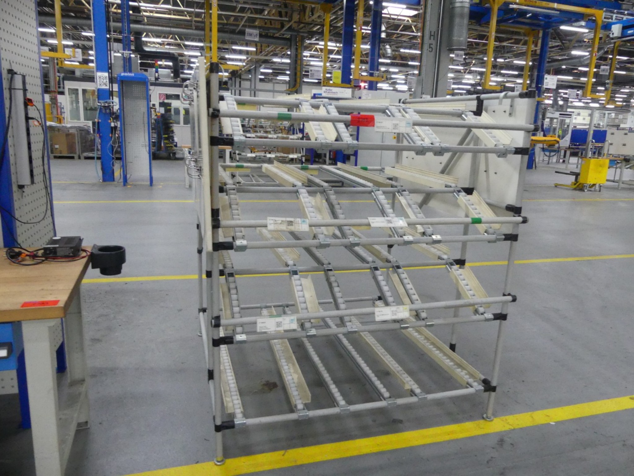 Centra obróbcze, maszyny do obróbki metalu i linie produkcyjne z branży motoryzacyjnej-1
