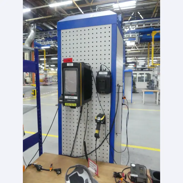 Centra obróbcze, maszyny do obróbki metalu i linie produkcyjne z branży motoryzacyjnej-1