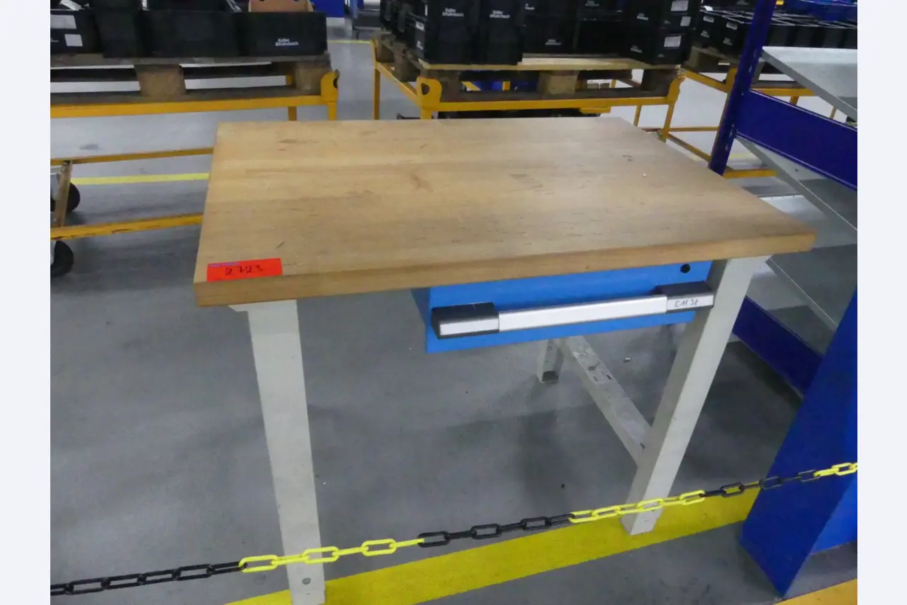 Centra obróbcze, maszyny do obróbki metalu i linie produkcyjne z branży motoryzacyjnej-1