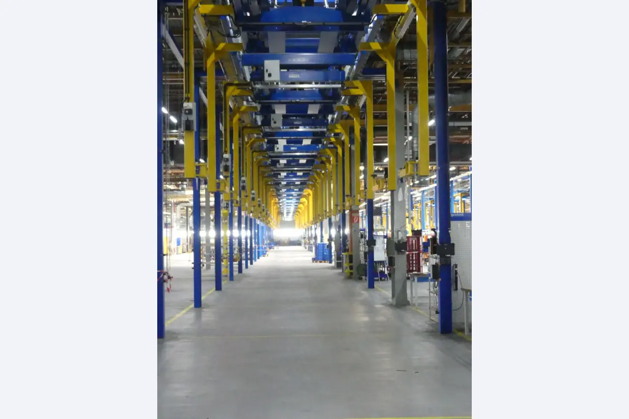 Centra obróbcze, maszyny do obróbki metalu i linie produkcyjne z branży motoryzacyjnej-2