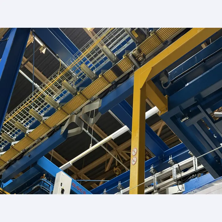 Centra obróbcze, maszyny do obróbki metalu i linie produkcyjne z branży motoryzacyjnej-8