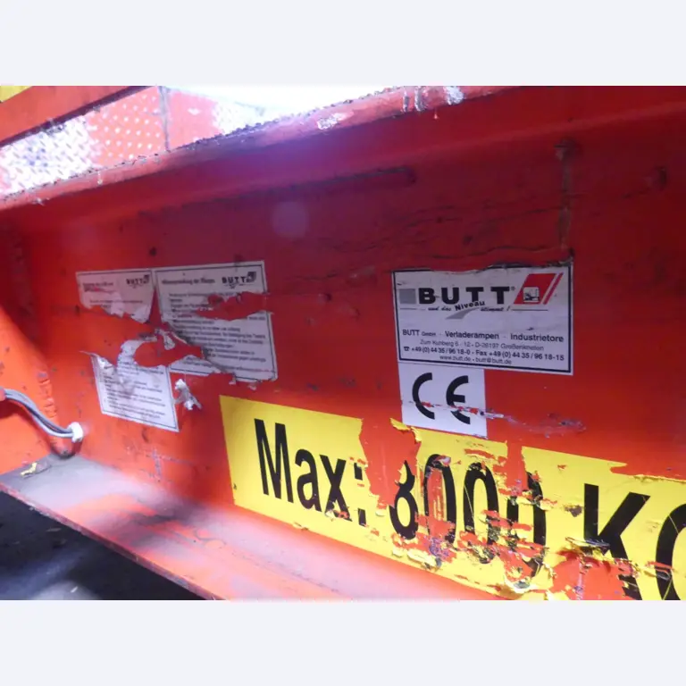 Centra obróbcze, maszyny do obróbki metalu i linie produkcyjne z branży motoryzacyjnej-2