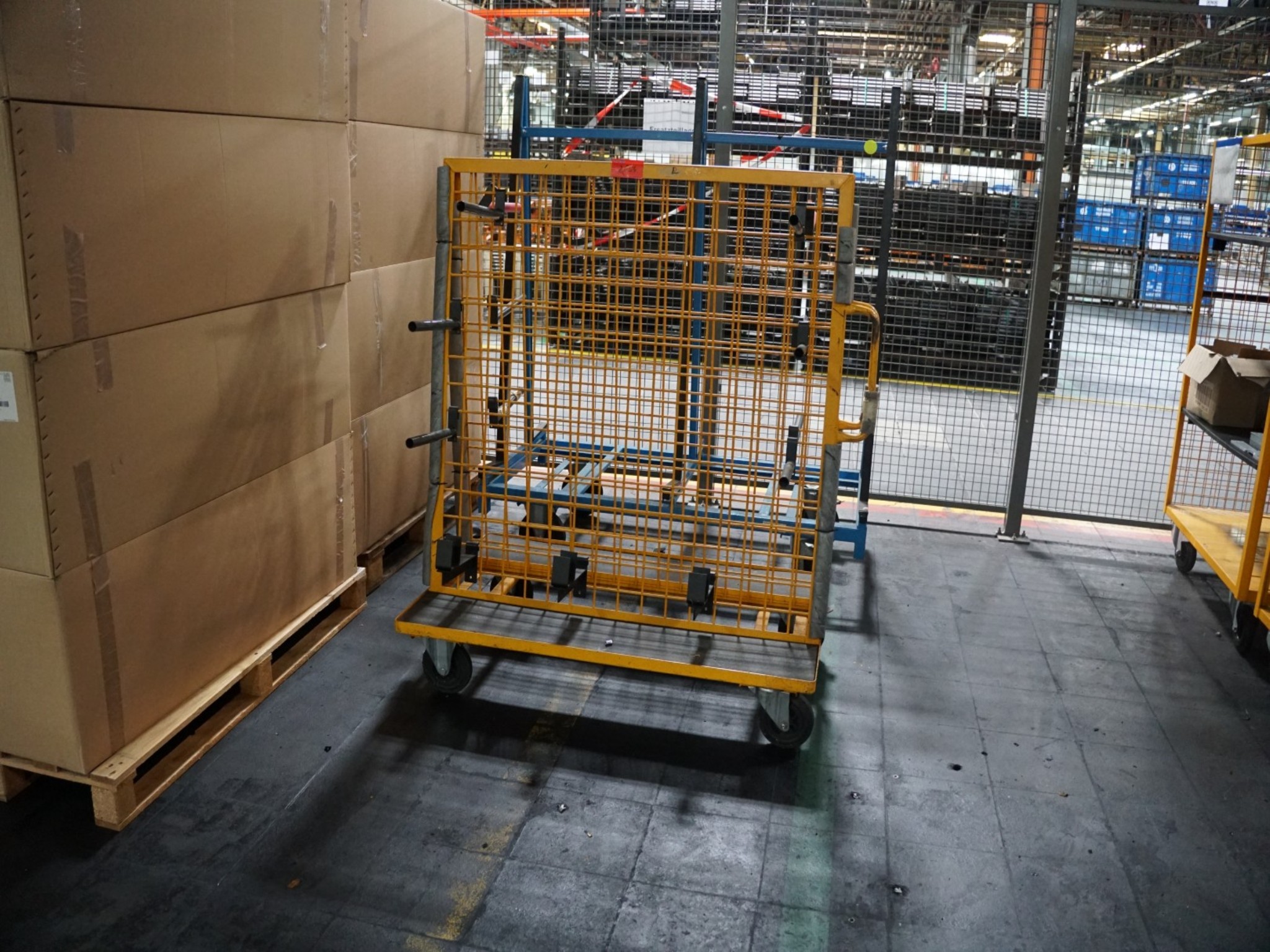 Centra obróbcze, maszyny do obróbki metalu i linie produkcyjne z branży motoryzacyjnej-1