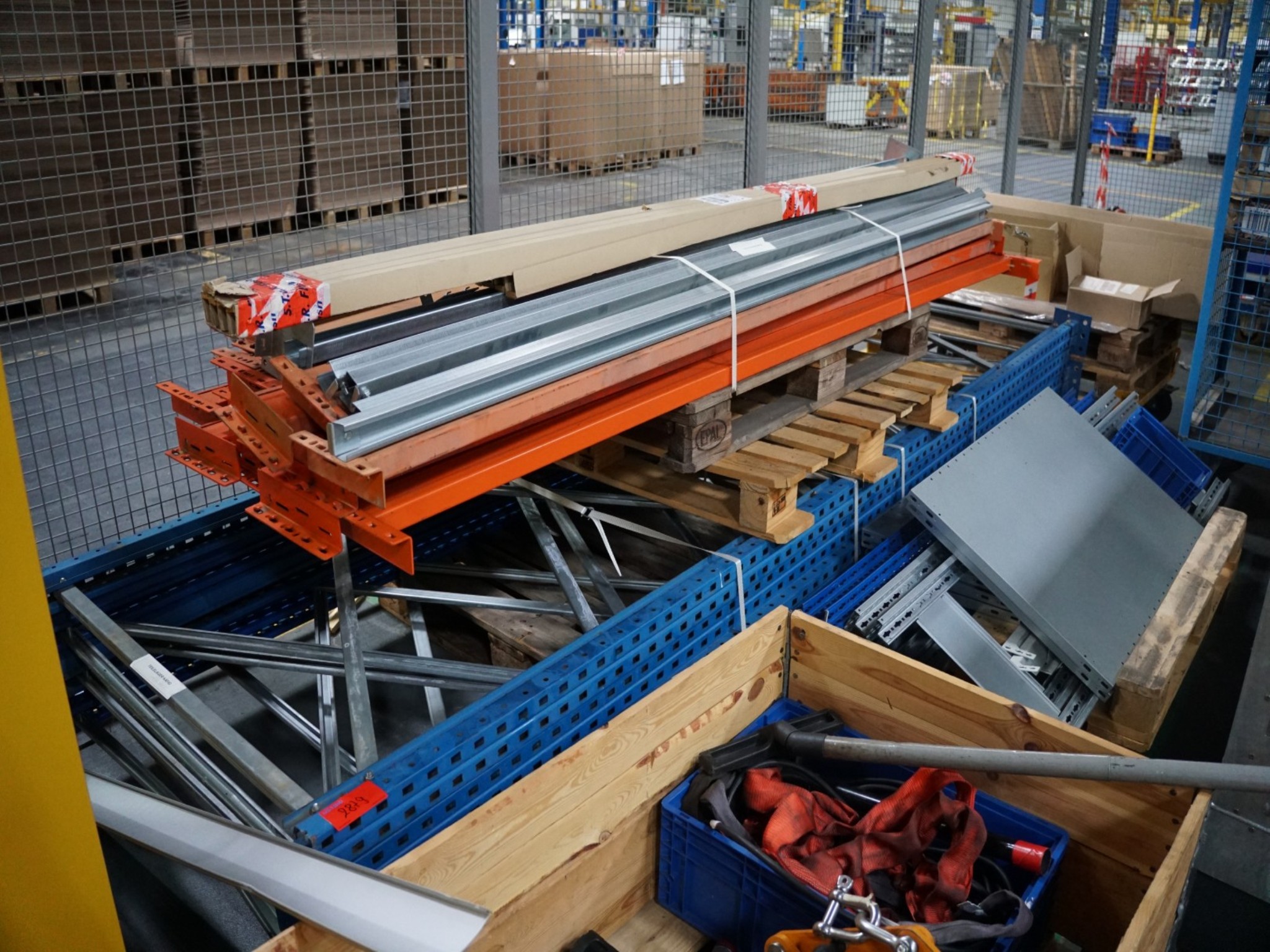 Centra obróbcze, maszyny do obróbki metalu i linie produkcyjne z branży motoryzacyjnej-1