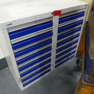 Armário com gaveta para ferramentas Stumpf