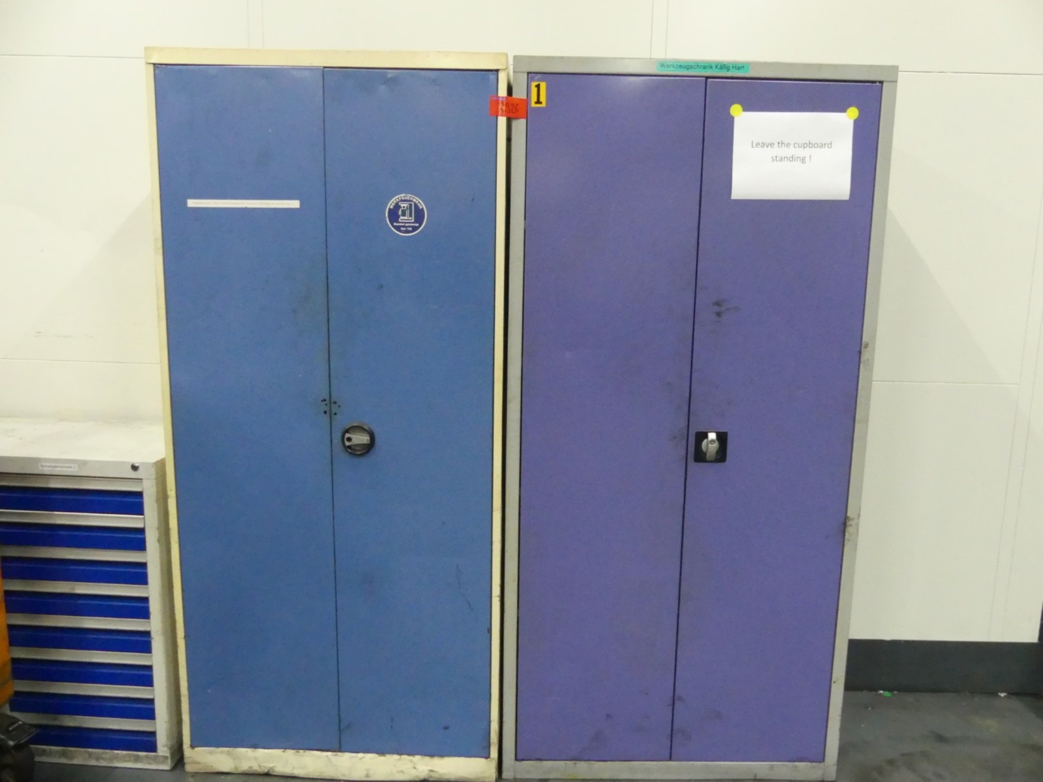 Bearbeitungszentren, metallbearbeitende Maschinen und Produktionslinen aus der Automobilindustrie-1