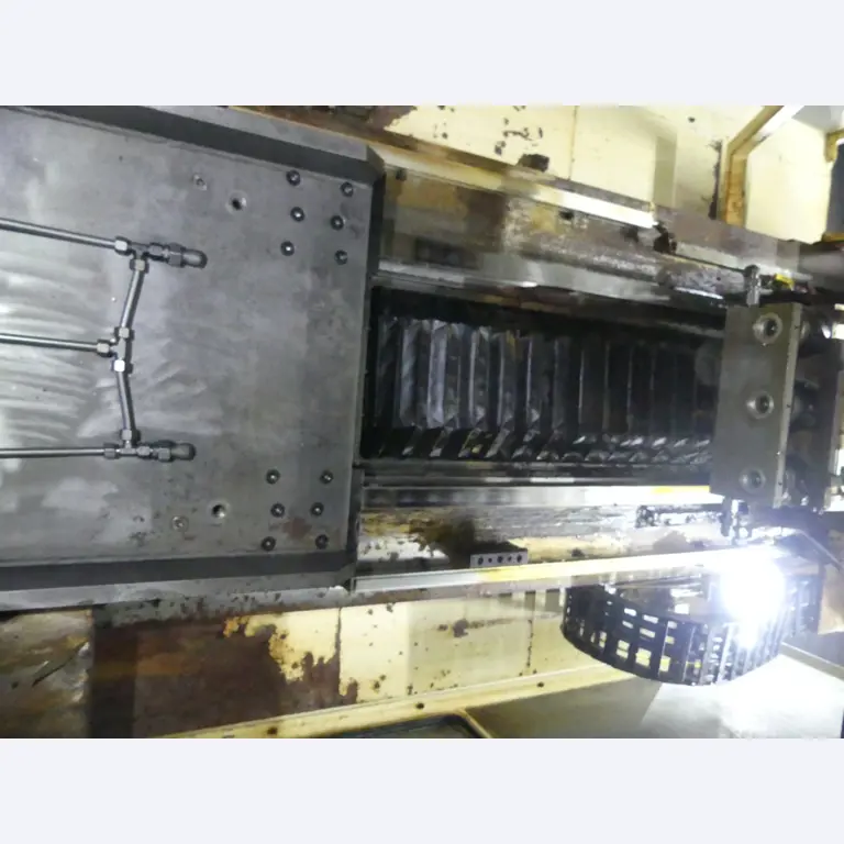 Centra obróbcze, maszyny do obróbki metalu i linie produkcyjne z branży motoryzacyjnej-7