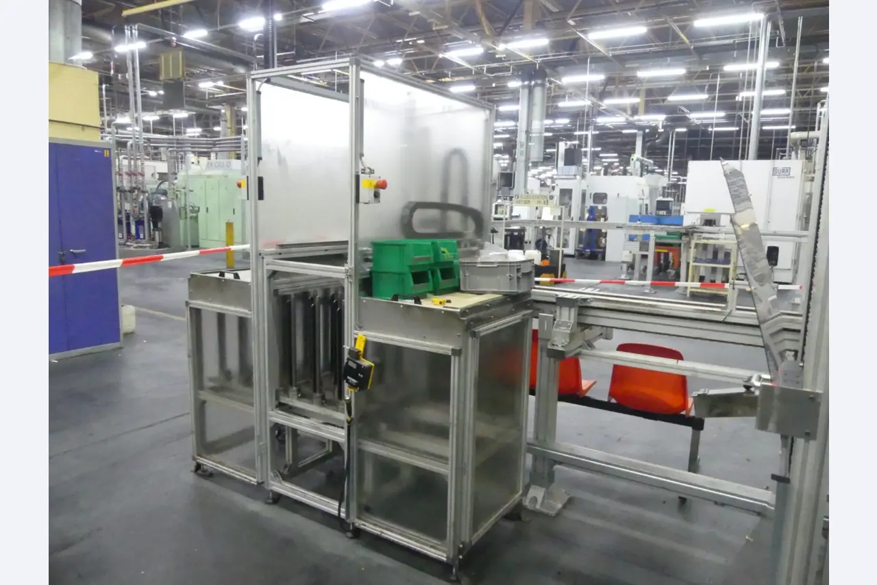 Centra obróbcze, maszyny do obróbki metalu i linie produkcyjne z branży motoryzacyjnej-3