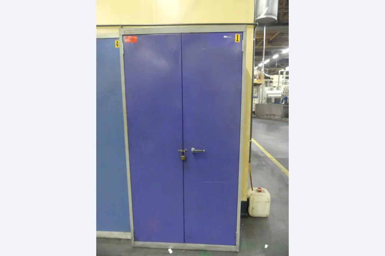 Bearbeitungszentren, metallbearbeitende Maschinen und Produktionslinen aus der Automobilindustrie-1