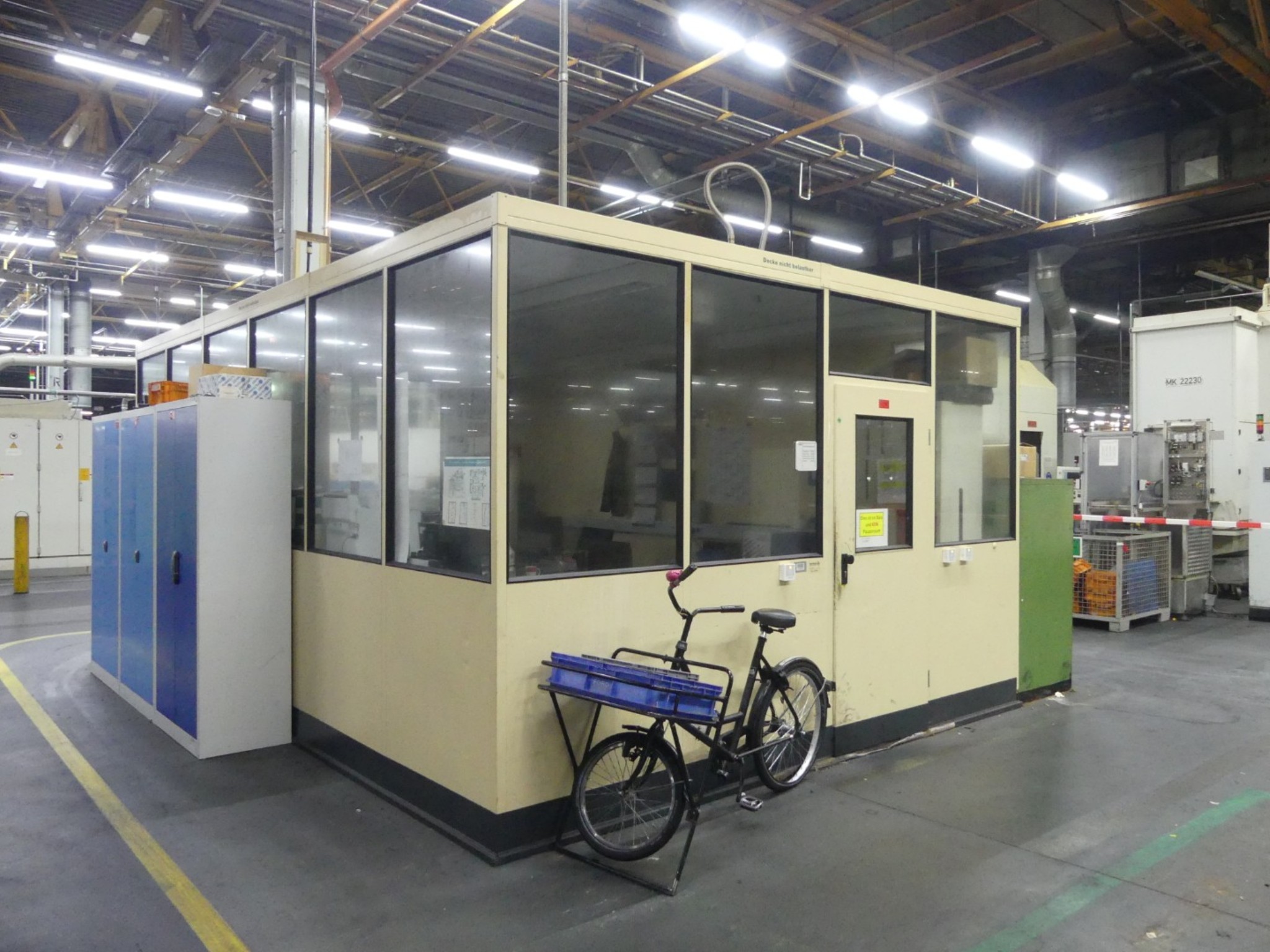 Centra obróbcze, maszyny do obróbki metalu i linie produkcyjne z branży motoryzacyjnej-2
