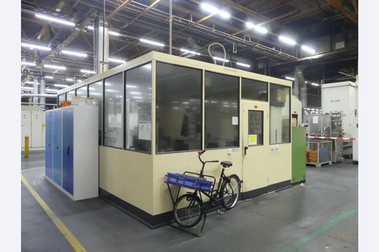 Centra obróbcze, maszyny do obróbki metalu i linie produkcyjne z branży motoryzacyjnej-2