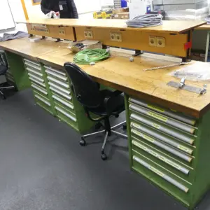 2 Établi avec superstructure