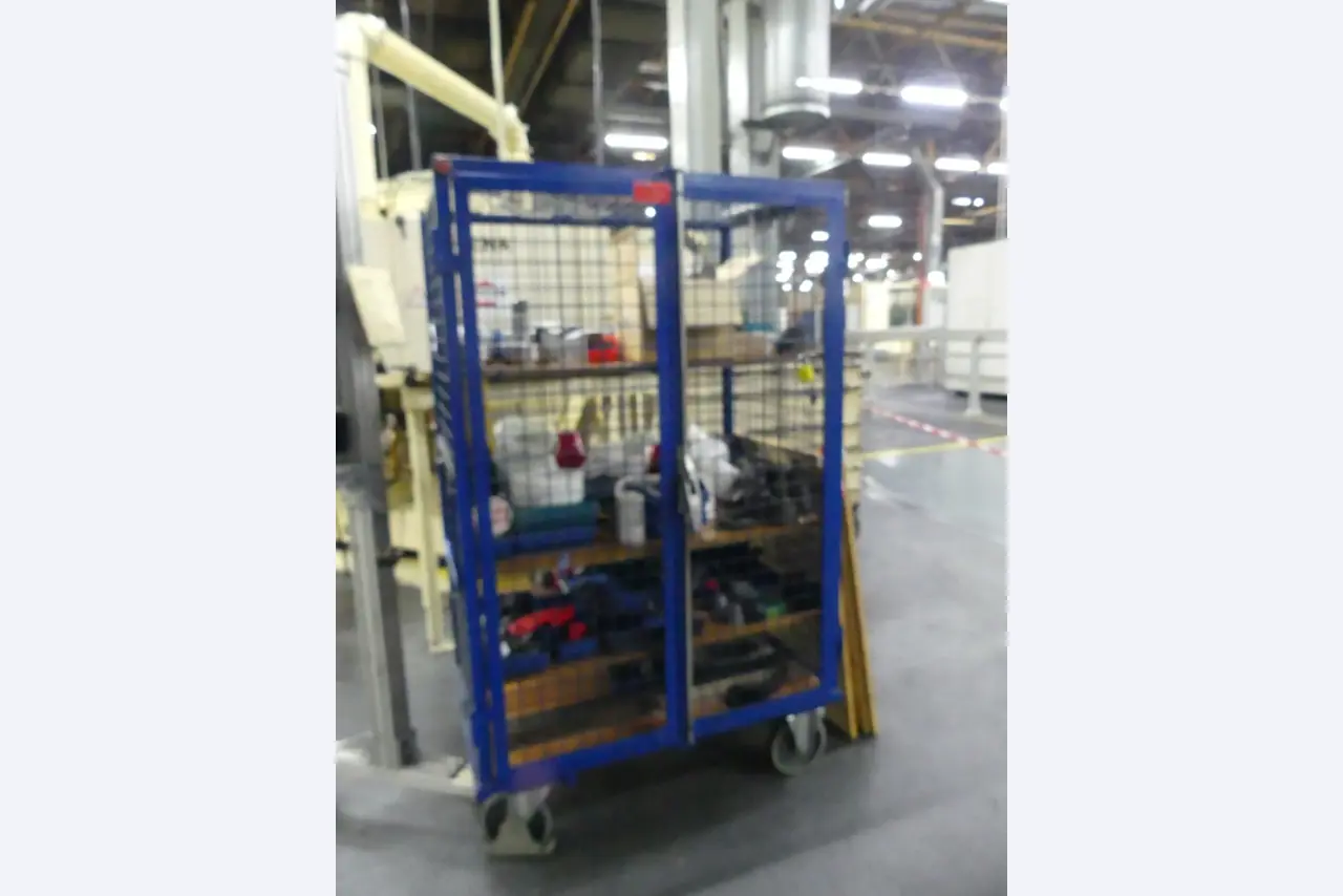 Centra obróbcze, maszyny do obróbki metalu i linie produkcyjne z branży motoryzacyjnej-1