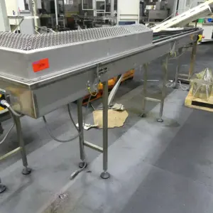 Material transport route post