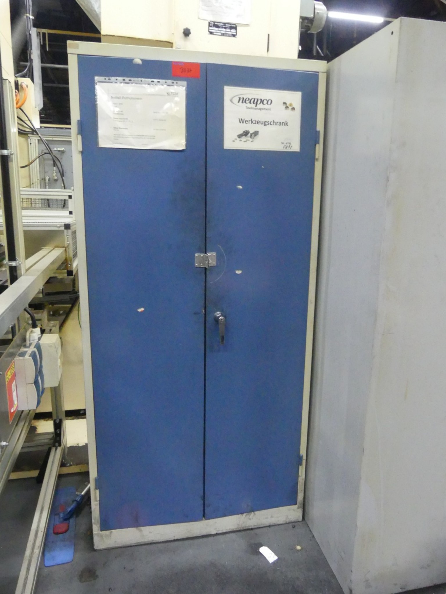 Bearbeitungszentren, metallbearbeitende Maschinen und Produktionslinen aus der Automobilindustrie-1