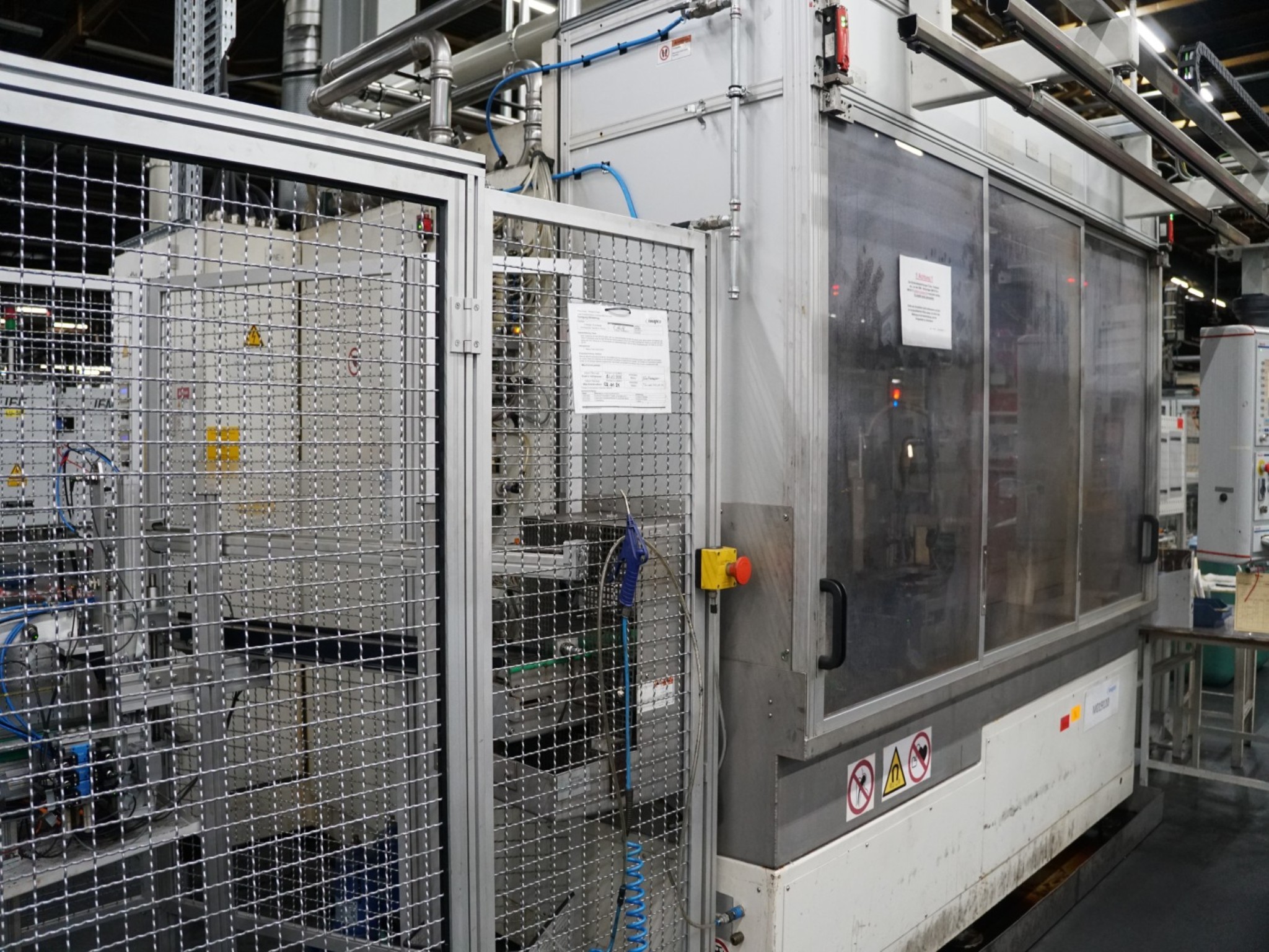 Centra obróbcze, maszyny do obróbki metalu i linie produkcyjne z branży motoryzacyjnej-2